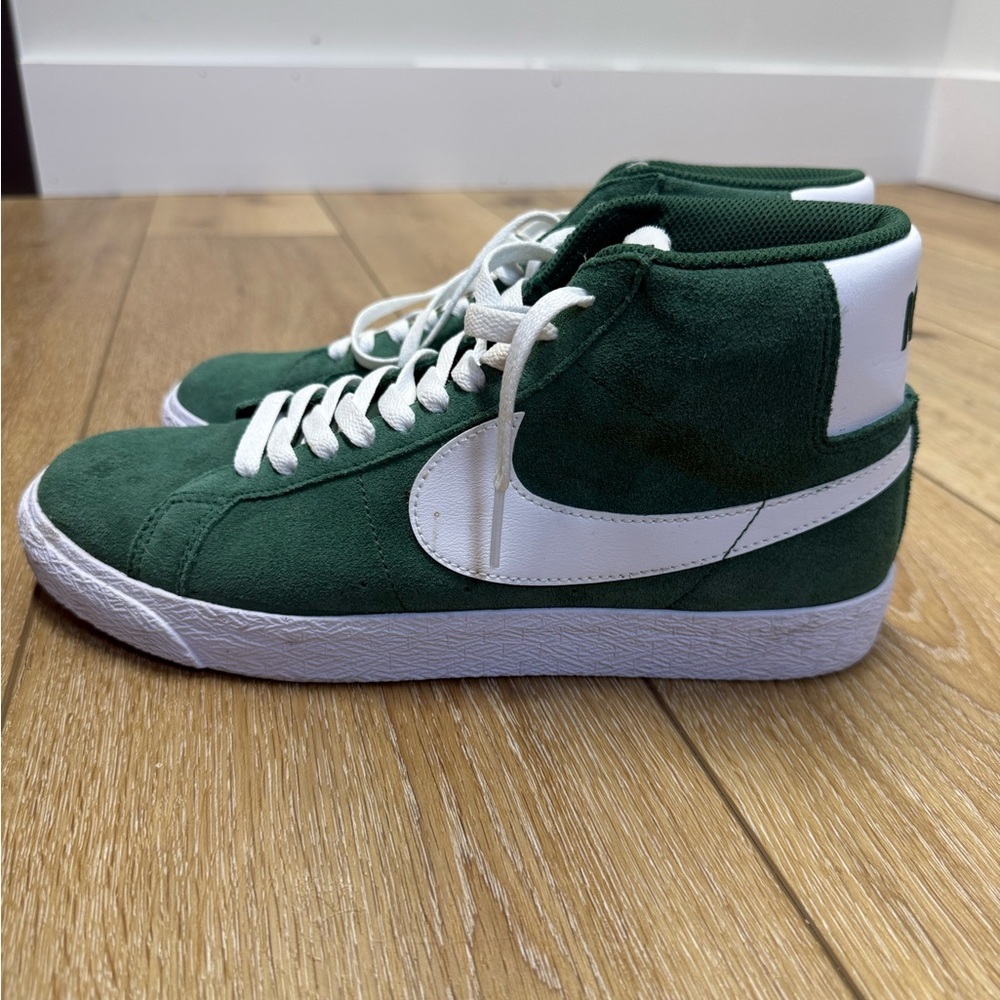 Nike Zoom Blazer SB Mid Fir Green High-Top Sneakers Men’s Size 8 EUC